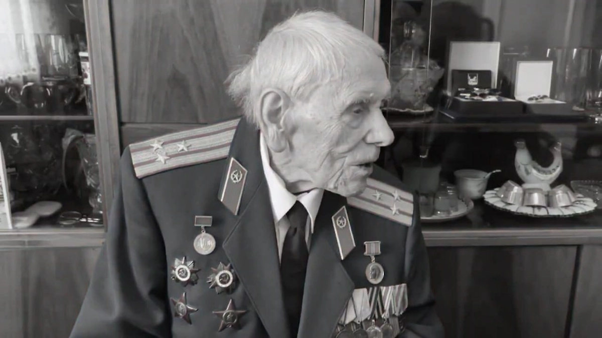 В Иркутской области ушёл из жизни 106-летний ветеран ВОВ Василий Дыгай. Обложка © Telegram / #кобзевнасвязи