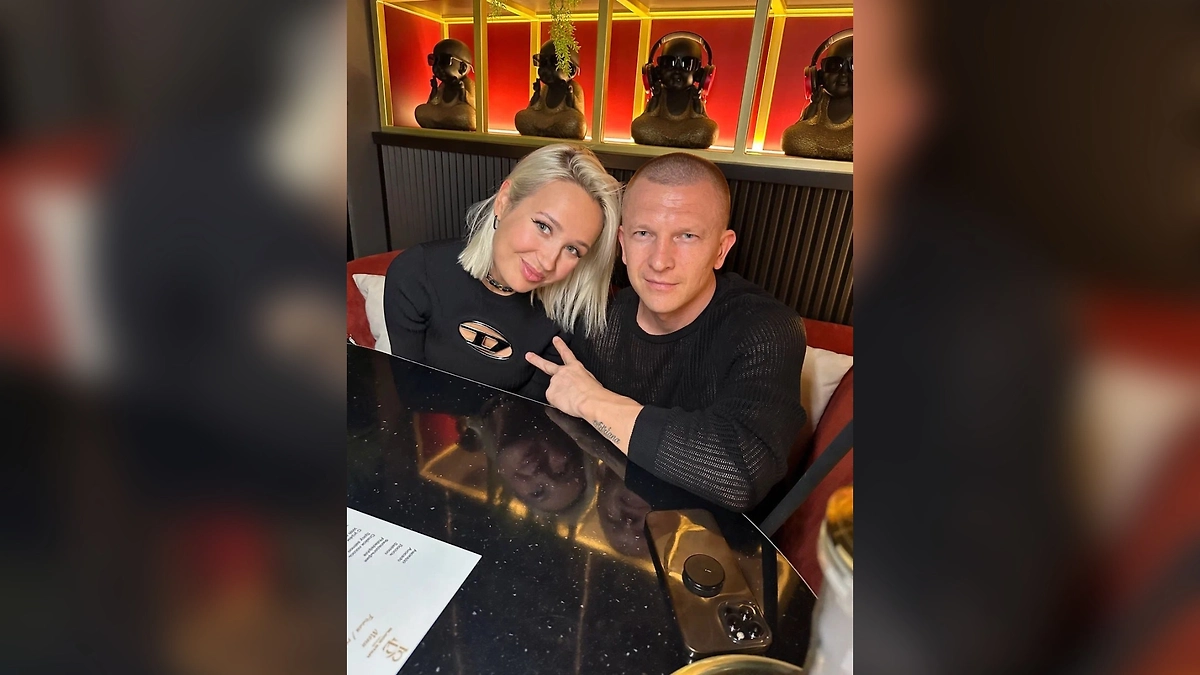 Певица Клава Кока и бизнесмен Павел Курьянов. Обложка © Предоставлено Life.ru