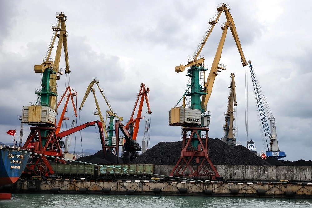 Обложка © РИА Новости / Виталий Тимкив