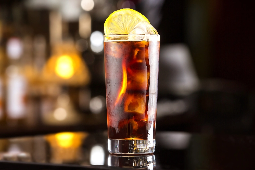 Обложка © Shutterstock / FOTODOM / Andrei Mayatnik