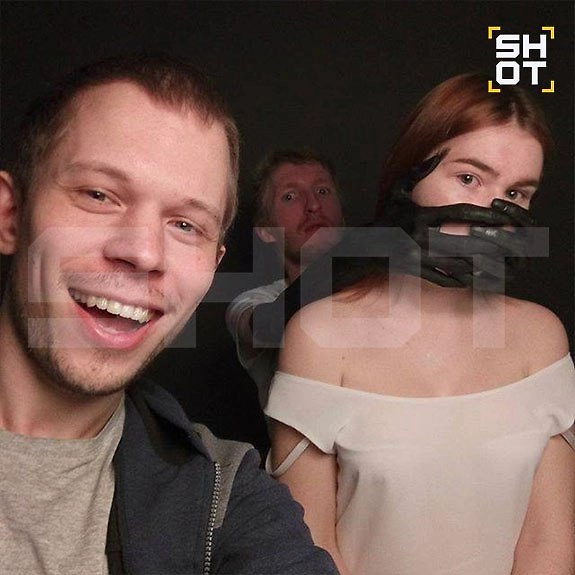 Детское фото россиянки оказалось на обложке немецкой эротической книги, но её разрешения никто не спросил. Фото © Telegram / SHOT