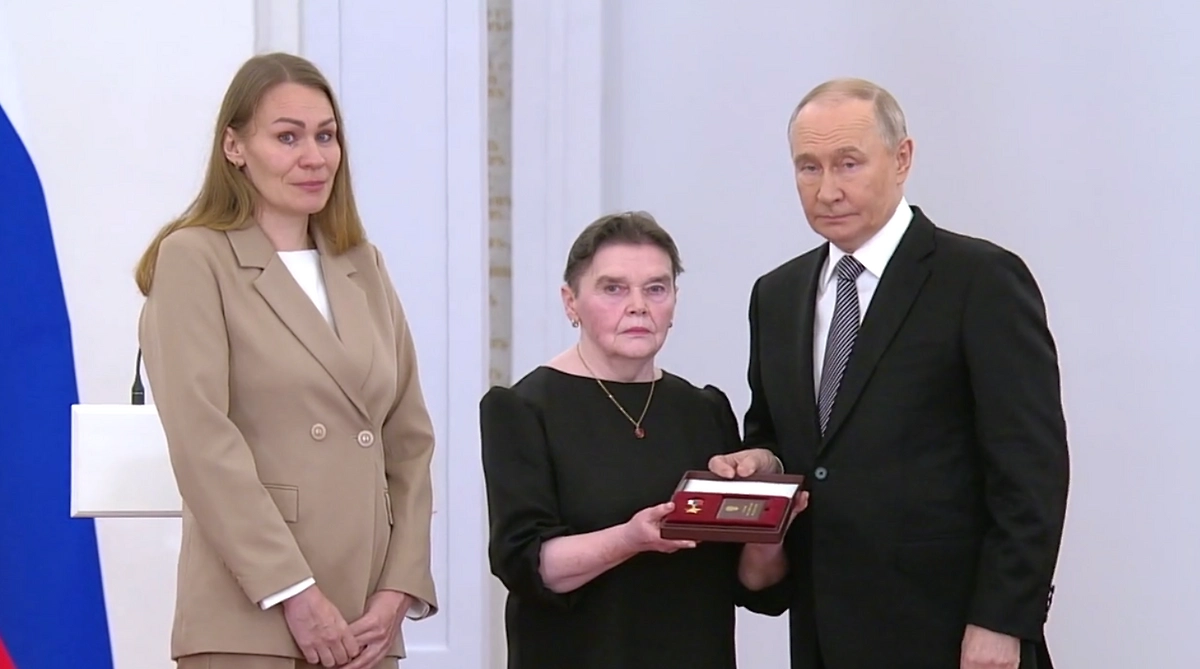 Обложка © Кремль