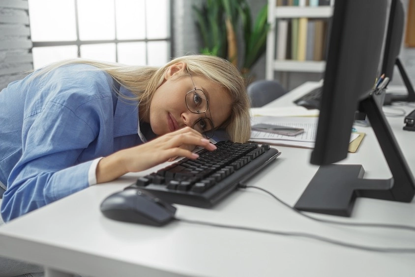 Геомагнитная активность в декабре 2025: первая неделя месяца пройдёт под знаком сильных магнитных бурь без передышки для организма. Фото © Shutterstock / FOTODOM / Krakenimages.com