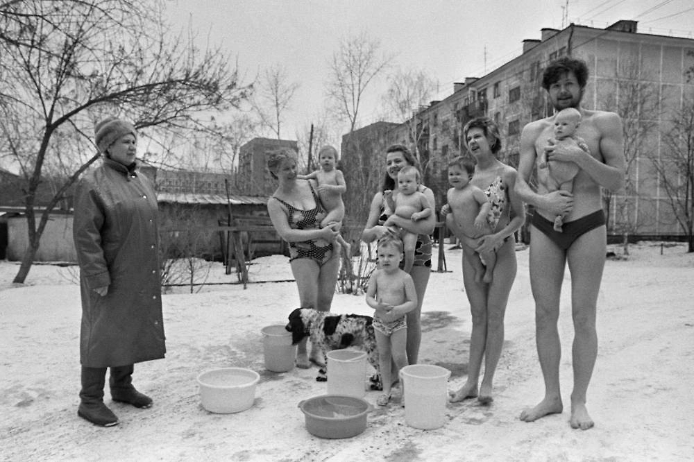 Почему закаливание работало и в СССР люди хвастались своим стойким иммунитетом. Фото © ТАСС / Анатолий Семехин, Ал. Семехин