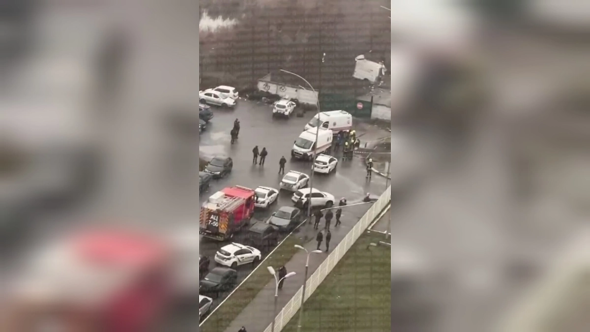 Обложка © Политика страны