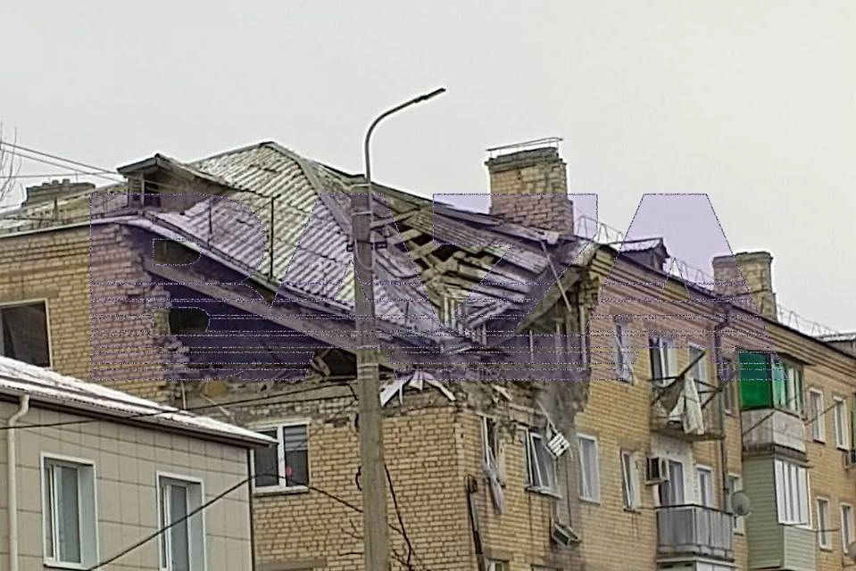 Последствия взрывы в жилом доме в городе Петров Вал. Фото © Baza