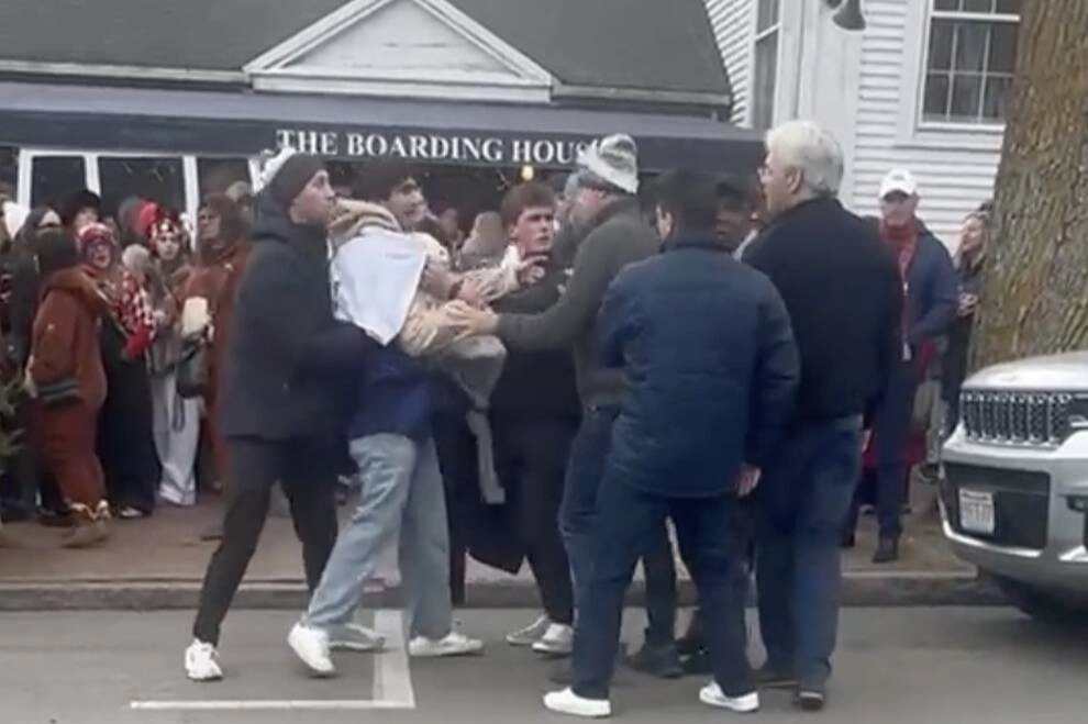 Обложка © Nantucket Current