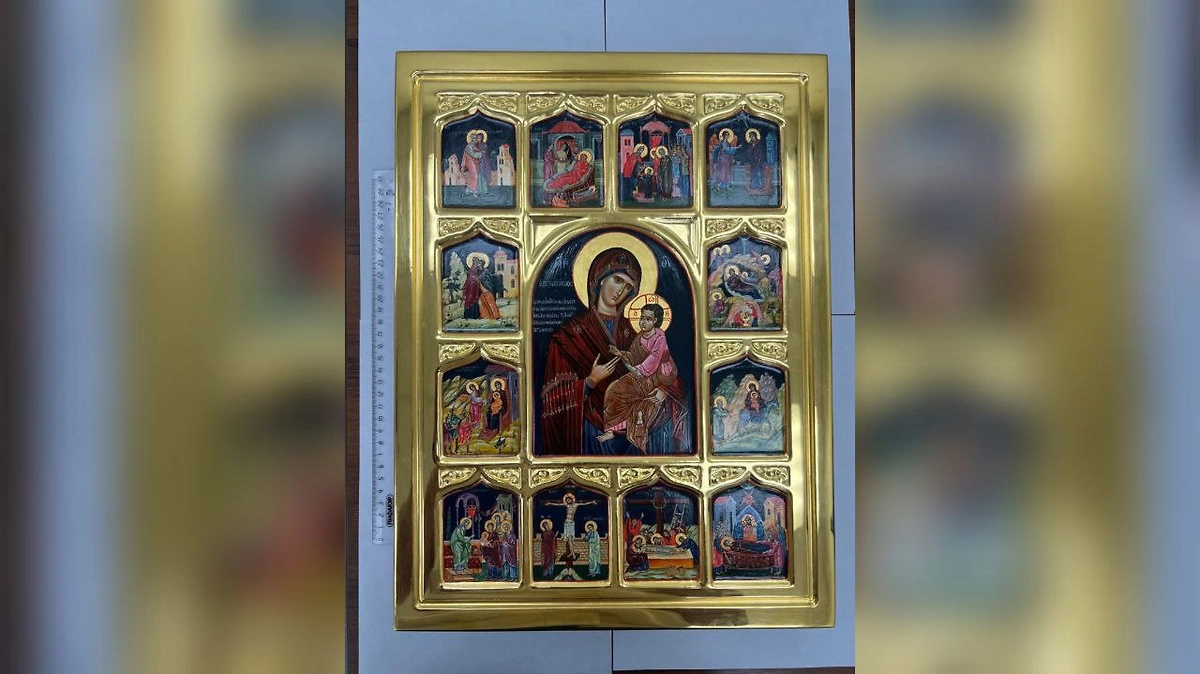 Икона Богородицы. Обложка © Предоставлена Life.ru