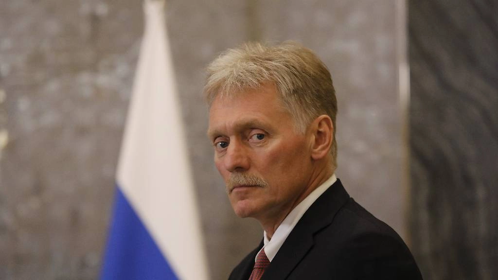 Дмитрий Песков. Обложка © Life.ru