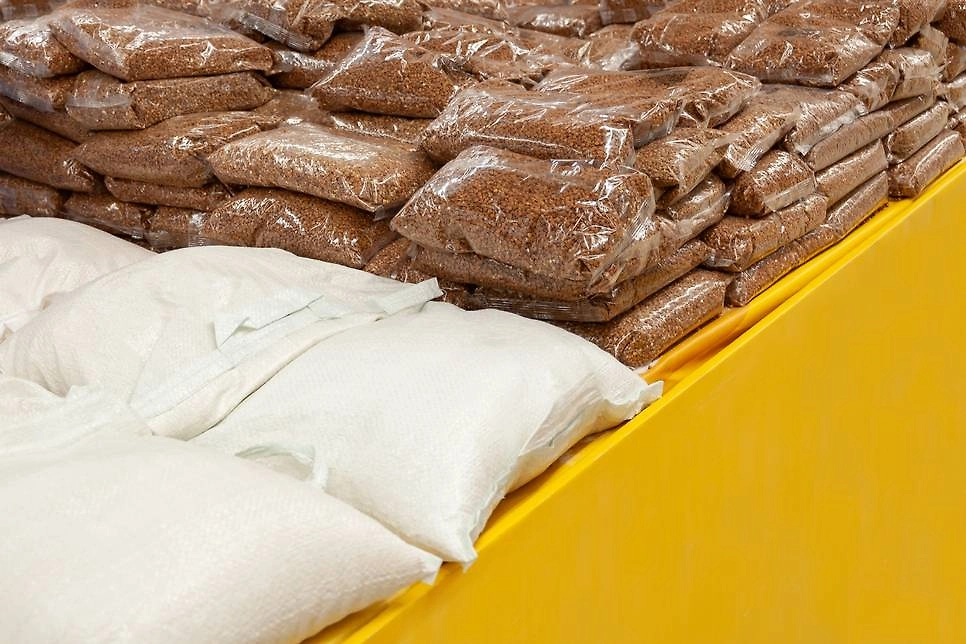 Обложка © Shutterstock / FOTODOM / Dmitri Disterheft