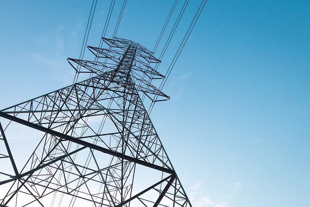 Обложка © Shutterstock / FOTODOM / Busara