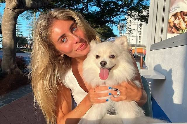 Обложка © Instagram (признан экстремистской организацией и запрещён на территории Российской Федерации) / @onlybonnieblue