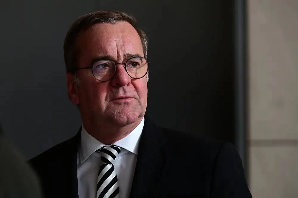 Обложка © Shutterstock / FOTODOM / blue spruce media