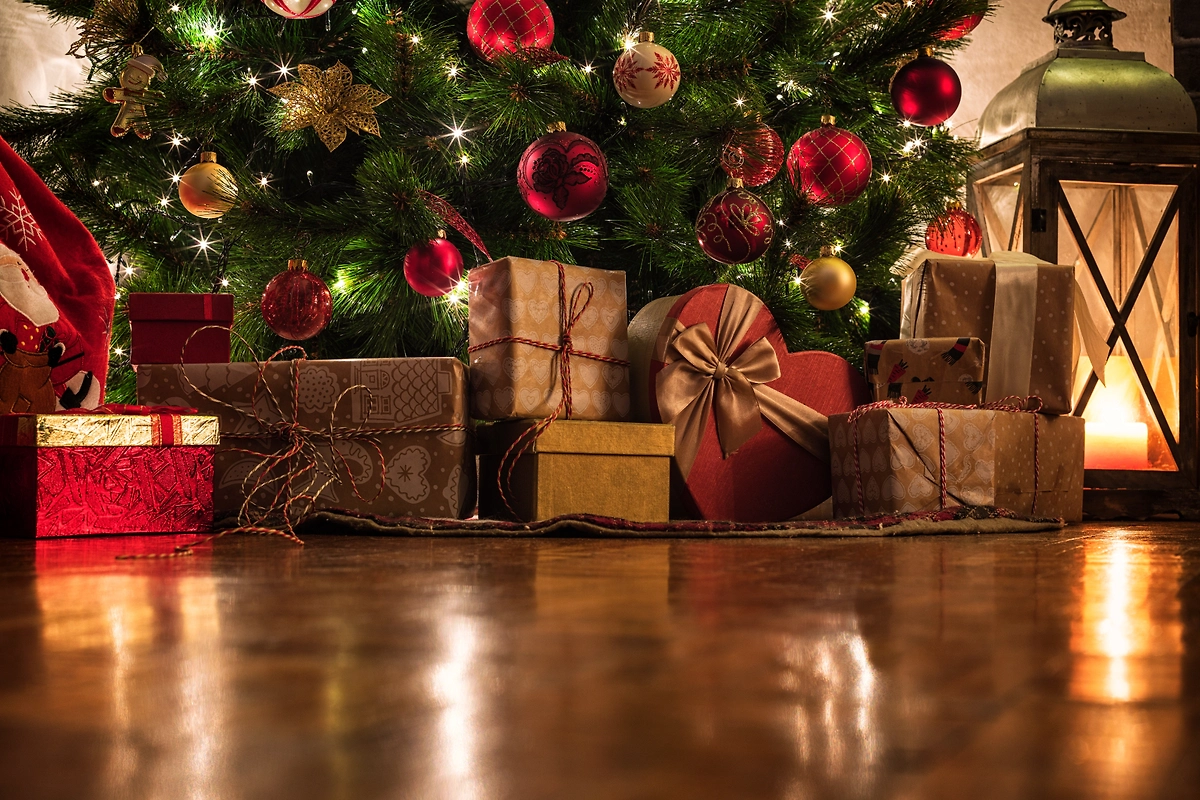 Что подарить папе на Новый год нужное: практичные идеи. Фото © Shutterstock / FOTODOM / K2 PhotoStudio