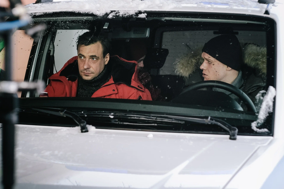 Российский сериал «Мёртвое озеро» 2019 года мог задумываться как «наш ответ «Твин Пиксу». Фото © Кадр из фильма «Мёртвое озеро», режиссёр Роман Прыгунов / Kinopoisk