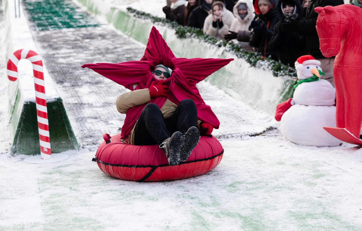 Фестиваль тюбингов «Mash на горке» в Москве. Обложка © Life.ru
