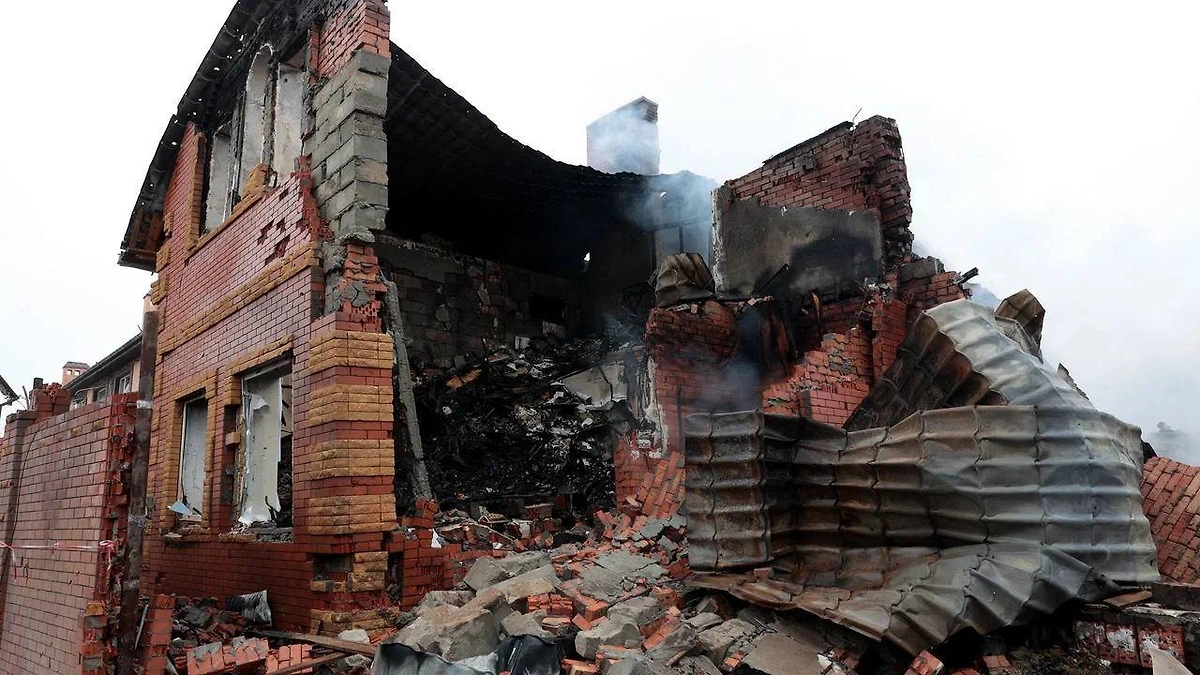 Последствия ударов ВСУ по Батайску. Обложка © Telegram / Юрий Слюсарь