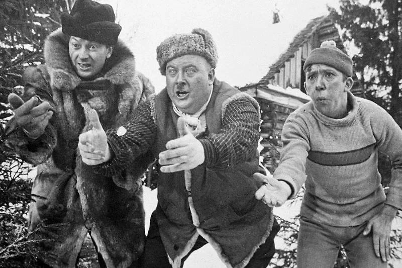 Фильмы с Юрием Никулиным, которые учат быть человеком в любой ситуации. Фото © Кадр из фильма «Самогонщики», режиссер Леонид Гайдай, сценаристы Константин Бровин, Леонид Гайдай / Kinopoisk