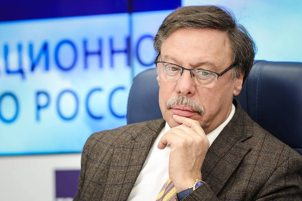 Обложка © Роман Наумов/URA.RU/ТАСС