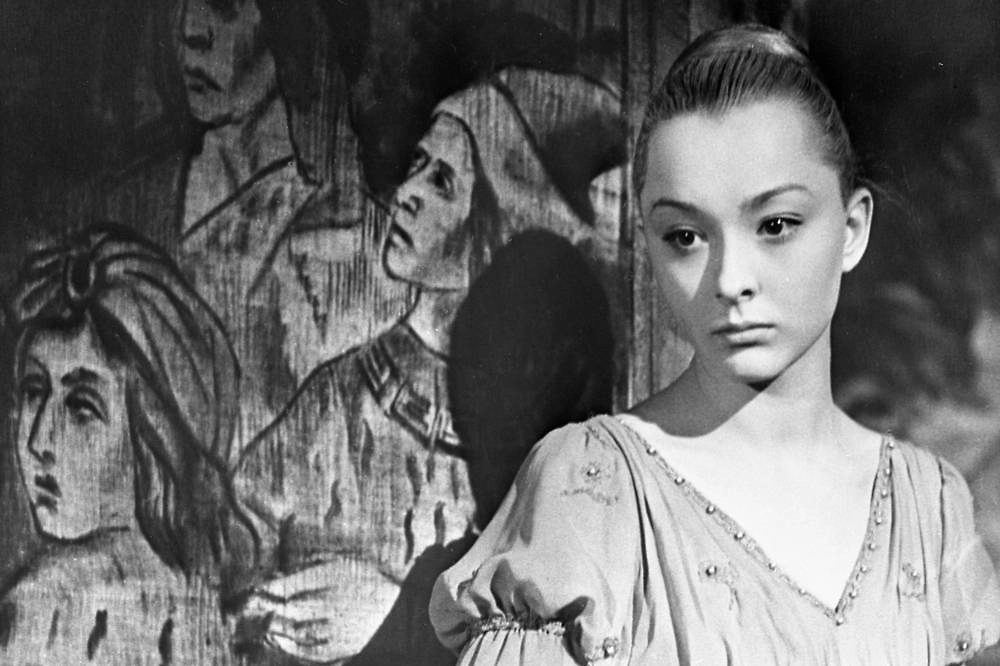 Анастасия Вертинская в роли Офелии в «Гамлете». Фото © РИА «Новости»