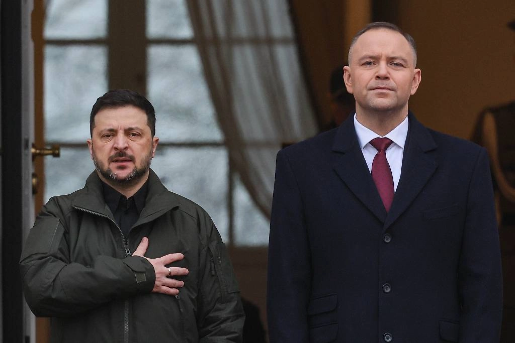 Владимир Зеленский и Кароль Навроцкий в Варшаве. Обложка © ТАСС / EPA / PAWEL SUPERNAK
