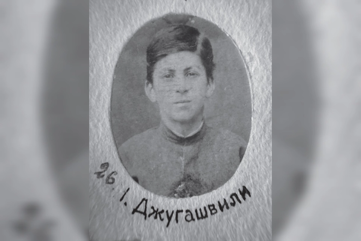 Иосиф Сталин до революции жил достаточно скромно. После революции некоторое время тоже скромно жил. Фото © Wikipedia 