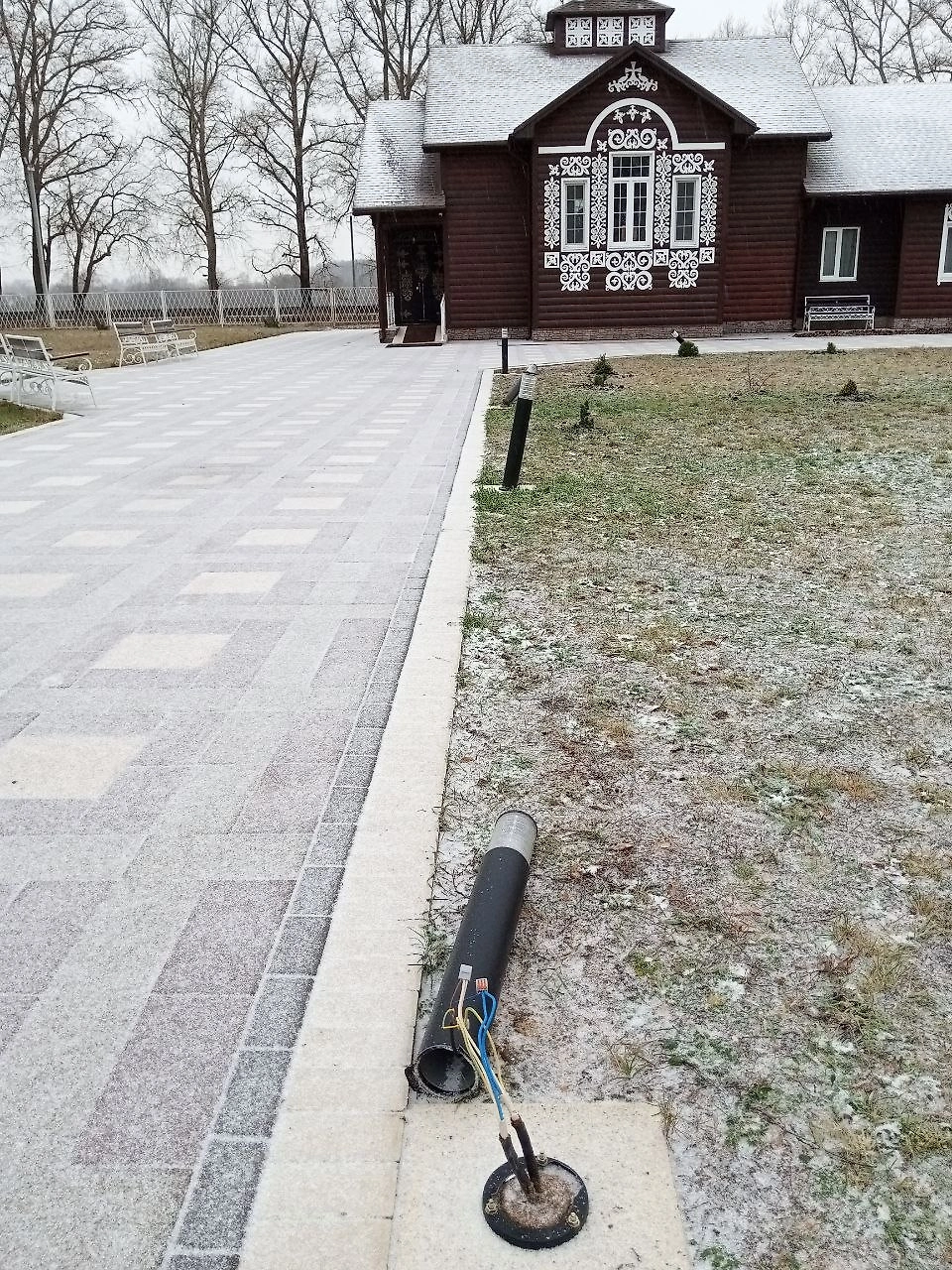 В Тверской области ищут разбившего стекло в алтаре храма мужчину. Фото © VK / Храм прор. Иоанна Предтечи, Захарии и Елисаветы