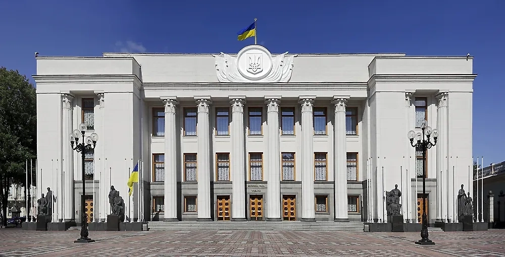 Обложка © Shutterstock / FOTODOM / blurAZ