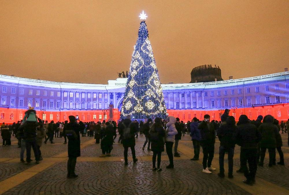 Погода на Новый 2026 год: какую погоду обещают в Москве, Санкт-Петербурге, других городах России