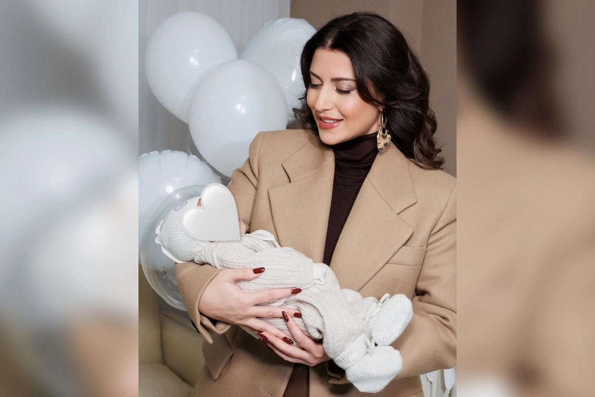 Жасмин с внуком Борисом Михайловичем. Фото предоставлено Life.ru