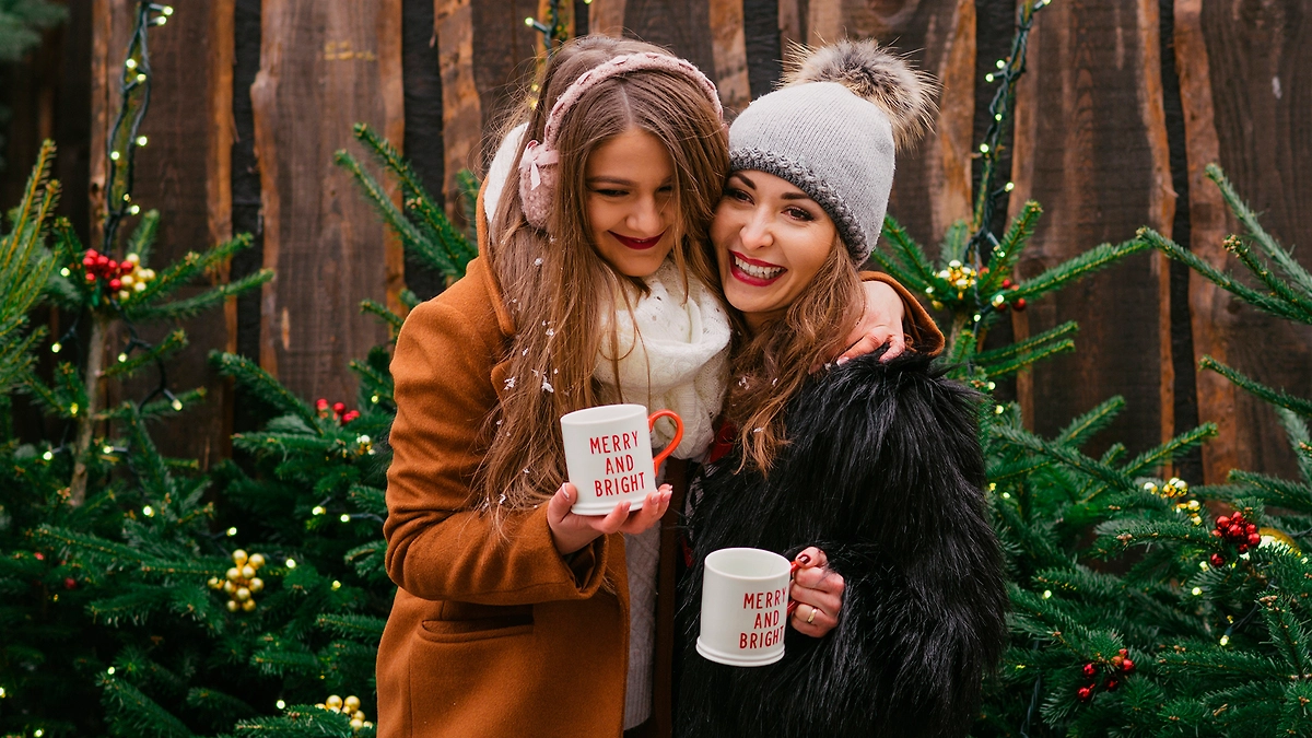 Оригинальные поздравления с Новым годом 2026: тексты. Фото © Shutterstock / FOTODOM / veryulissa