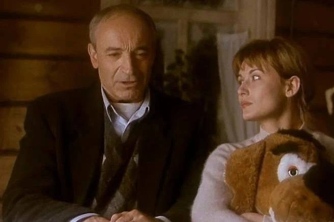 Фото © Кадр из фильма «Сирота казанская», режиссёр Владимир Машков, сценарист Олег Антонов / Kinopoisk