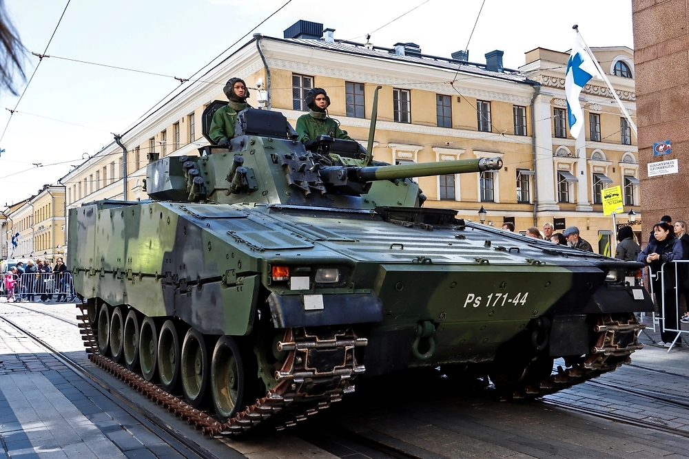 Обложка © Shutterstock / FOTODOM / Jukka Salo