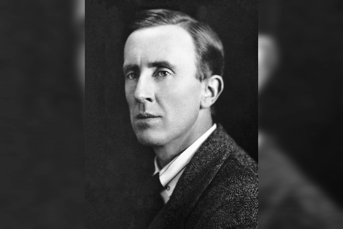 Дж. Р. Р. Толкин создал рождественское чудо для своих детей и сделал его глобальным. Фото © Wikipedia / probably originally sourced from John Garth, Tolkien and the Great War.