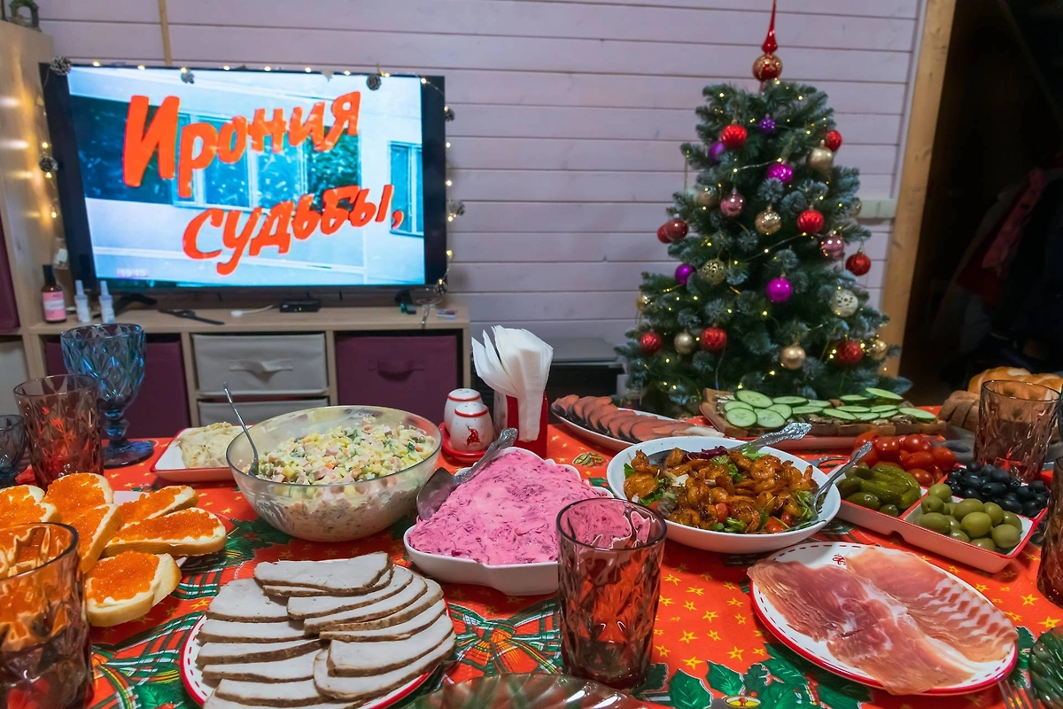 Новогодние традиции в России: что объединяет все семьи. Фото © Shutterstock / FOTODOM / Bayhu19