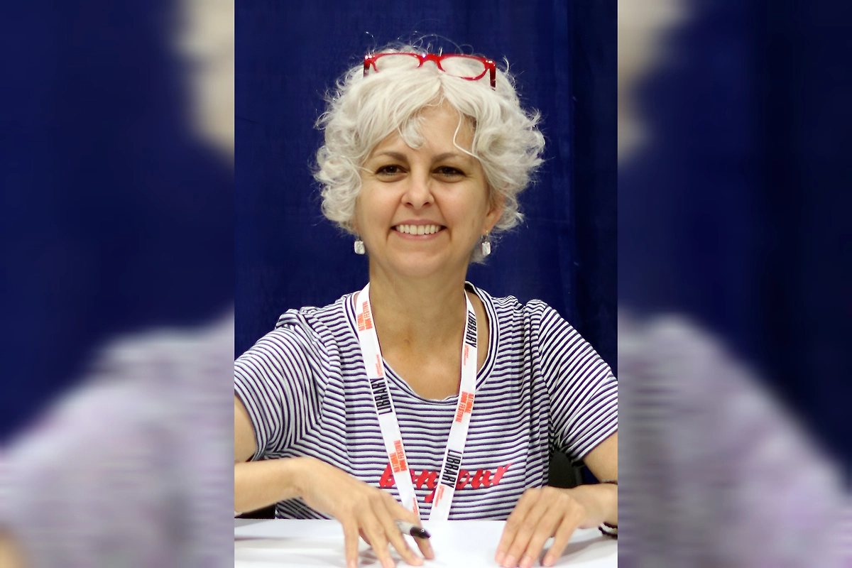 Для рождественского чуда идеально подходят рождественские вечеринки. Кейт Дикамилло. Фото © Wikipedia / Fuzheado