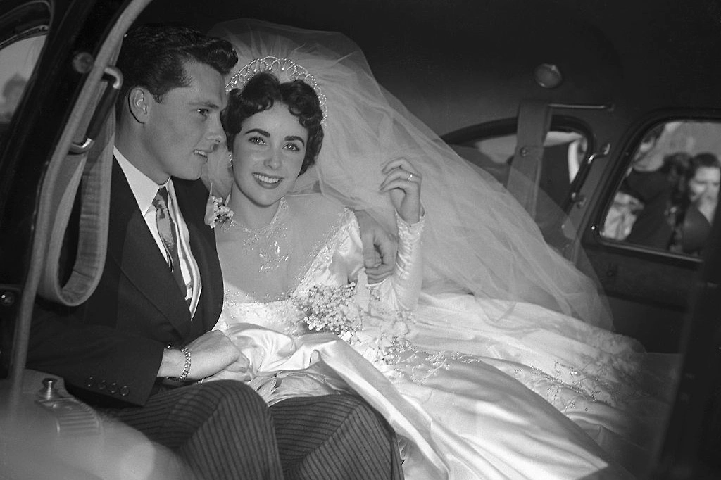 Элизабет Тейлор и Конрад Хилтон. Это первая из восьми свадеб кинозвезды. Фото © Gettyimages / Bettmann 