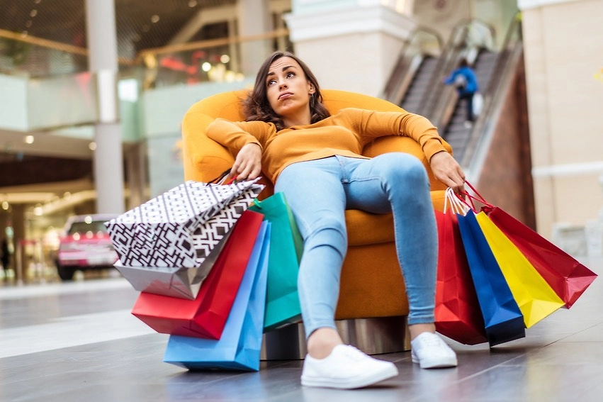 Как выбрать подарки коллегам на Новый год и не выглядеть скупым. Фото © Shutterstock / FOTODOM / My Ocean Production