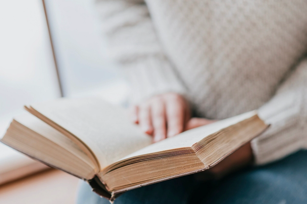 Филолог отметил тенденцию к отказу от англицизмов в речи у россиян