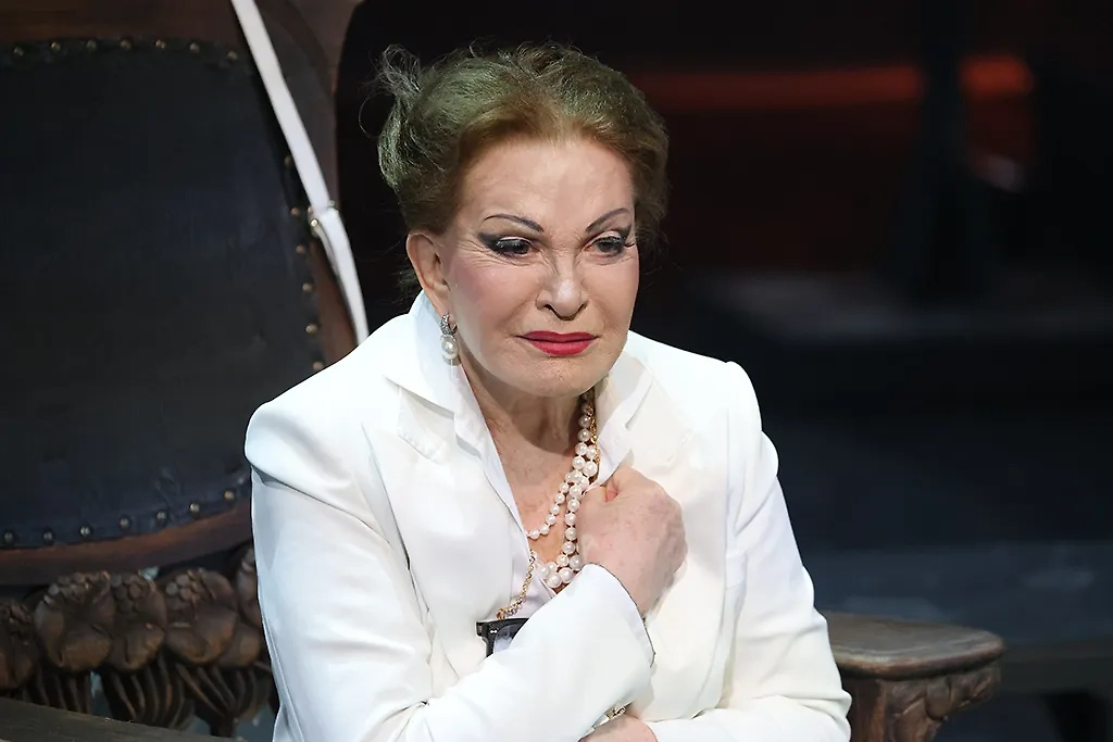 Народная артистка России Людмила Максакова. Фото © ТАСС / Антон Новодережкин