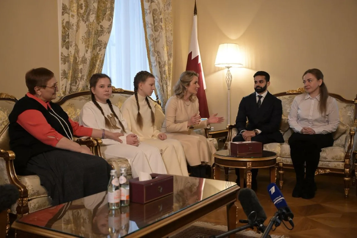 Две девочки вернулись в РФ с Украины при посредничестве Катара. Фото © Telegram / Мария Львова-Белова