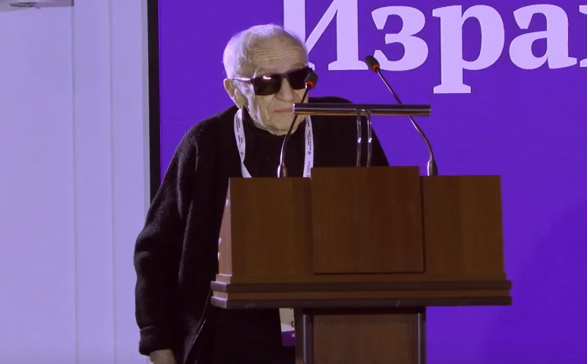 Премию «Поколение Победителей» получил ветеран Великой Отечественной войны Давид Дубровский. Фото © philosophyprize