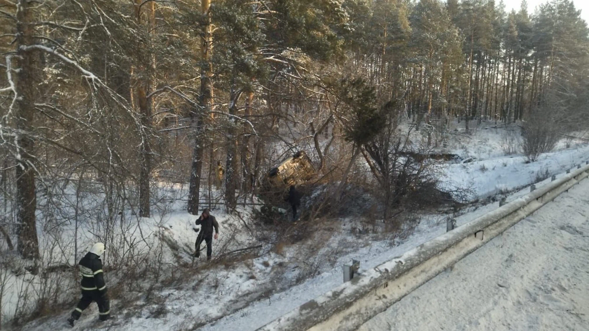 Несколько человек, в том числе дети, пострадали в результате аварии. Обложка © Telegram / Прокуратура Ульяновской области