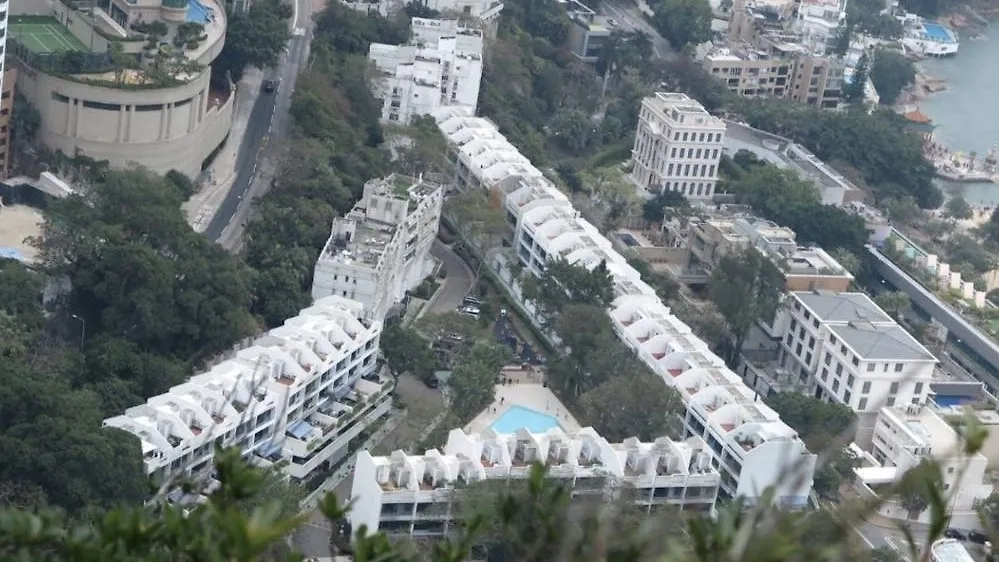 Вид на ЖК Burnside в гонконгской бухте. Фото © Google Maps / YK Lam