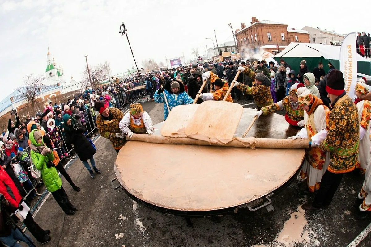Масленица в Ялуторовске. Обложка © Telegram / Ялуторовск. Администрация города.