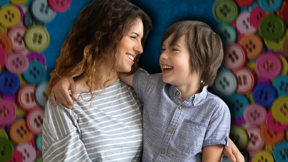 Ритуал с пуговицей: древний секрет удачи и счастья для ваших детей. Коллаж © Life.ru Фото © Shutterstock / FOTODOM / fizkes