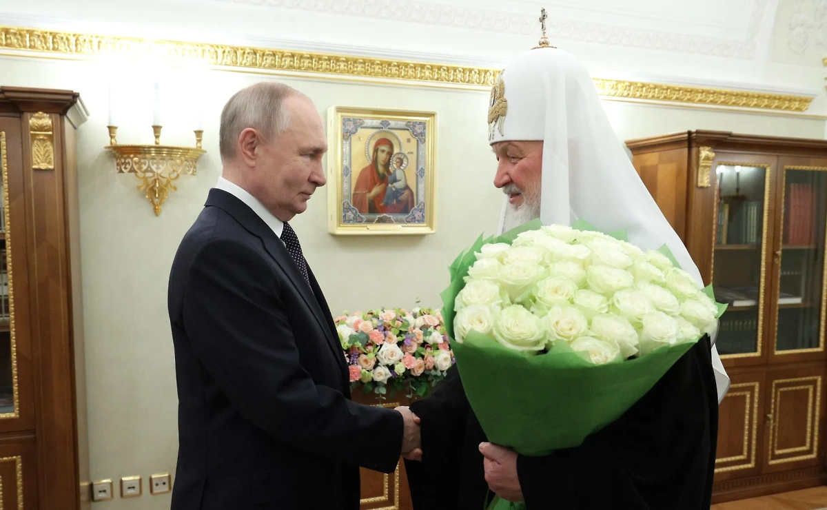 Путин поздравил патриарха Кирилла с 16-летием со дня интронизации. Обложка © kremlin