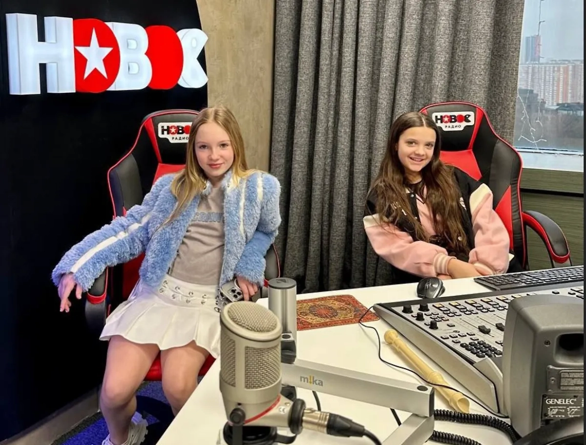 Исполнительницы песни «Сигма Бой» Betsy и Мария Янковская. Обложка © VK / Мария Янковская
