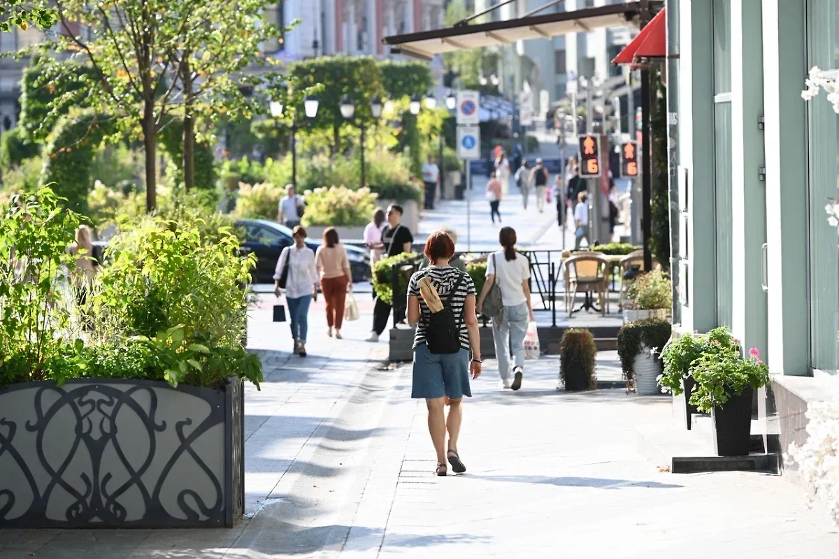 Лето в Россию в этом году придёт раньше. Обложка © Life.ru