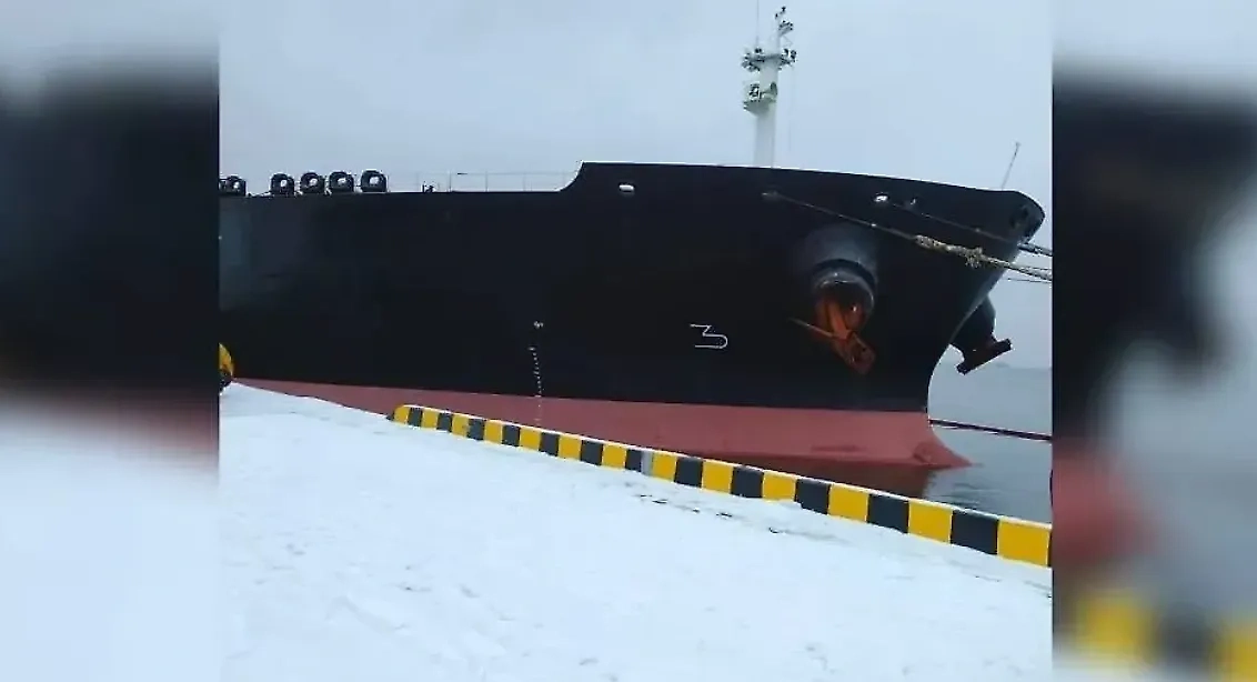 Танкер «Коала». Фото © Telegram / Александр ДроZденко